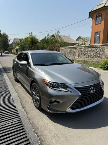 авто лексус: Элегантный седан Lexus ES в сером цвете, идеально подходит как для