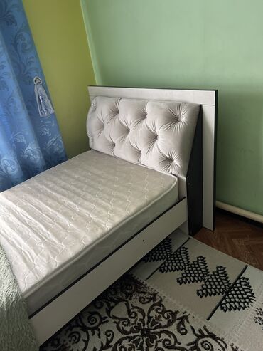 новый мебель: Односпальная Кровать, Новый