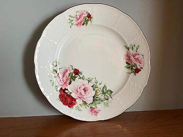 Наборы посуды: Набор керамики с народной росписью Состав: - 6 небольших керамических — 5