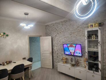 Köhnə tikili: 3 otaqlı, Yeni tikili, 85 kv. m