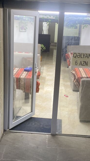 Digər restoran, kafe avadanlığı: Hazir abyekt ici satilir. 12. Divan 6. Stol. Tek divan stollara — 8