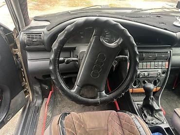 ун басандаткыч: Audi 100: 1991 г., 2.5 л, Кол менен иштөөчү, Дизель, Седан — 1