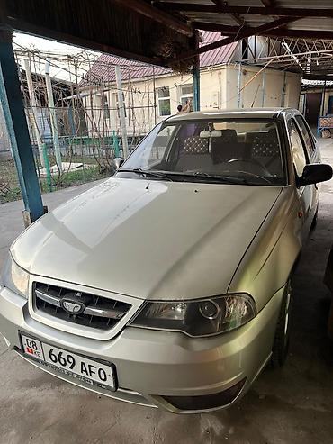 Унаа сатуу: Daewoo Nexia: 2010 г., 1.5 л, Кол менен иштөөчү, Бензин, Седан — 6