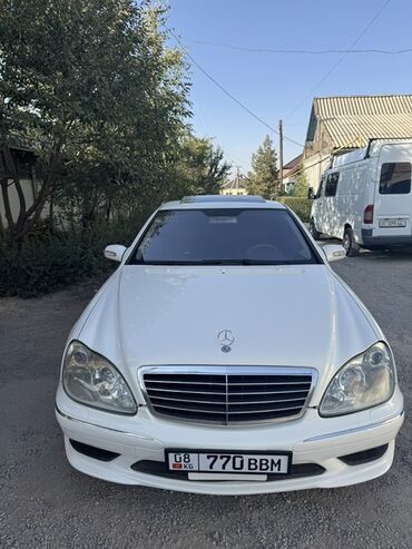 гоночный автомобиль: Mercedes-Benz S-Класс (W220) седан, белый цвет.ЯПОНЕЦ Год 2003 Обьем