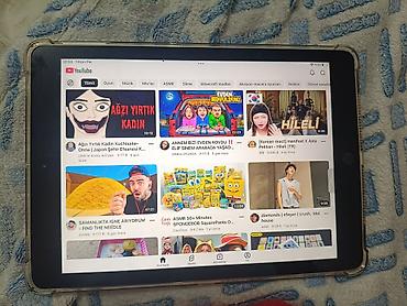 Планшеты: Планшет, Apple, память 128 ГБ, 9" - 10", Wi-Fi, Б/у, Классический цвет - Серебристый — 2