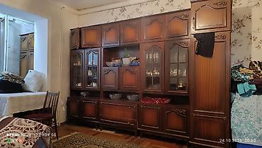 Klassik üslubda iri ölçülü divar qarnituru - Material: massiv ağac və