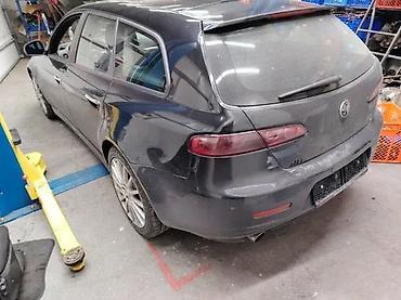 alpha r1: Alfa Romeo 159 kompletan auto u delovima kod boje 876b. Alfa Romeo 159 — 9