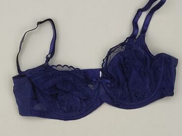 Women: Women`s bra, Padded