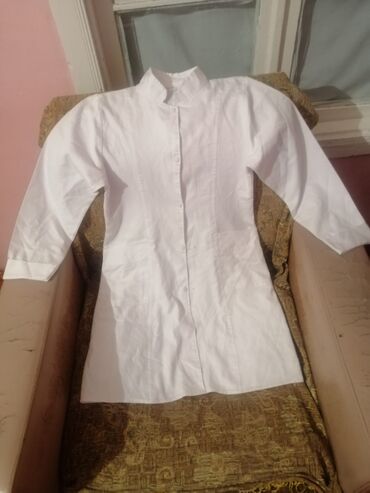 Tibbi geyim: Salam aleykum Kişi ve Qadin ücün az geyinilmiş tibbi xalatlar satiram -da lalafo.az — 4 Tibbi geyim: Salam aleykum Kişi ve Qadin ücün az geyinilmiş tibbi xalatlar satiram — 4