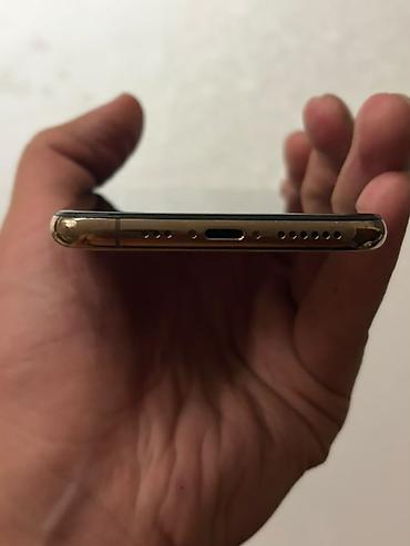 10 xs max: IPhone Xs, Б/у, 64 ГБ, Золотой — 4