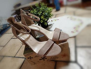 Sandale: Скроз нове оригинал сандале, преврнута кожа. Висина штикле 7 цм — 10