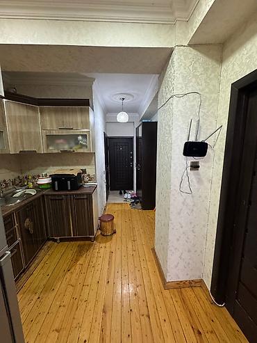 ağ seher: 3 otaqlı, Yeni tikili, 72 kv. m — 3