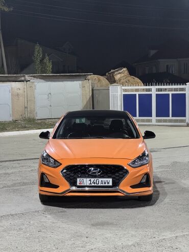 срочно продам авто в связи с переездом: Hyundai Sonata: 2019 г., 2 л, Автомат, Газ, Седан
