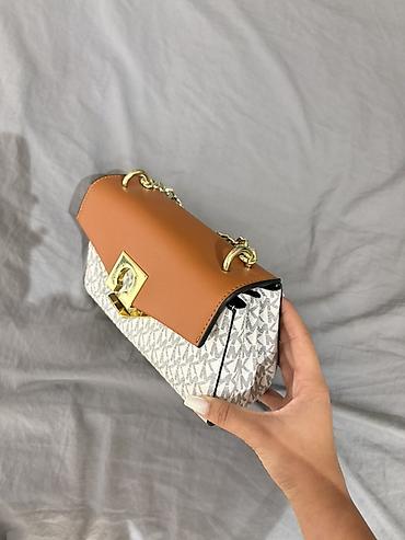 Çantalar: Michael Kors qadın çantası - Model: MK loqolu çiyin/əl çantası - — 2