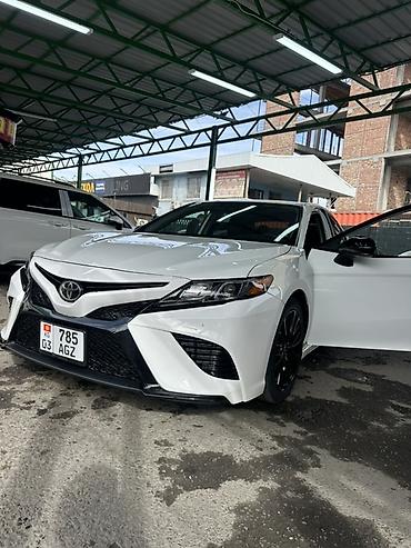roewe er6: Toyota Camry: 2020 г., 2.5 л, Автомат, Бензин, Седан — 2