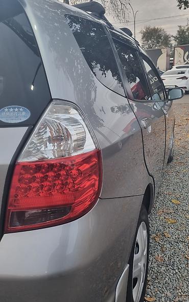 фит машины: Honda Fit: 2006 г., 1.3 л, Вариатор, Бензин, Хэтчбэк — 7