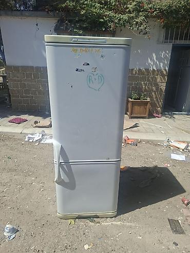 ağ qulaq: İşlənmiş 2 qapılı Indesit Soyuducu Satılır, rəng - Ağ — 1