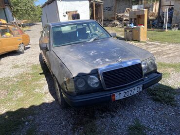 мотор на мотоцикл: Mercedes-Benz V 200: 1989 г., 2.3 л, Механика, Бензин, Седан