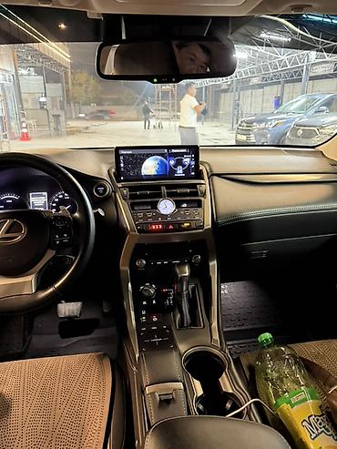 срочно лексус: Lexus NX: 2019 г., 2.3 л, Автомат, Гибрид, Кроссовер — 3