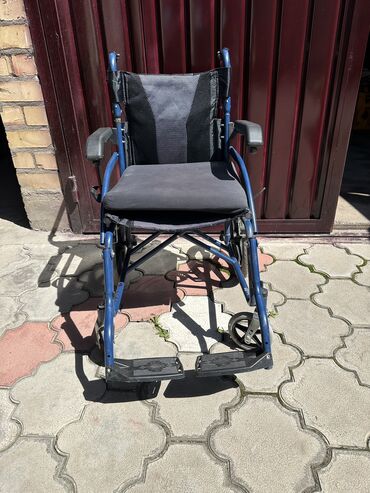 квадроцикл для детей: Инвалидная коляска (детская) б/у