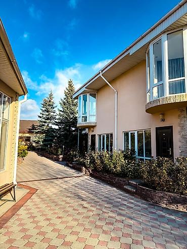 Продажа отелей и хостелов: ПРОДАЁТСЯ : на Северном берегу озера Ыссык - Куль в с. ТАМЧЫ по трассе — 8