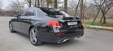 Mercedes-Benz: Mercedes-Benz E-Class: 2 l | 2018 il Sedan — 5