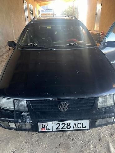 Volkswagen Passat: 1994 г., 1.8 л, Механика, Бензин, Универсал
