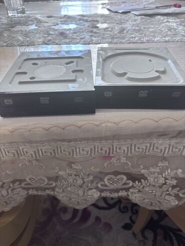DVD və Blu-ray pleyerlər: DVD və Blu-ray pleyerlər