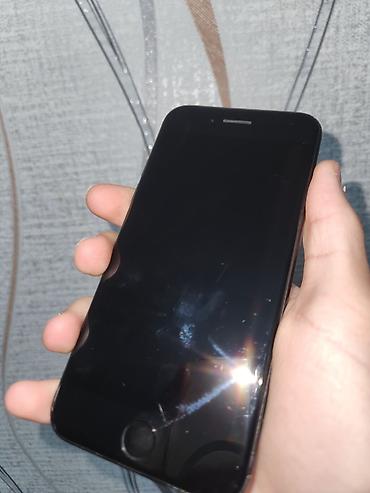 Apple iPhone: IPhone 7, Qara, Barmaq izi — 4