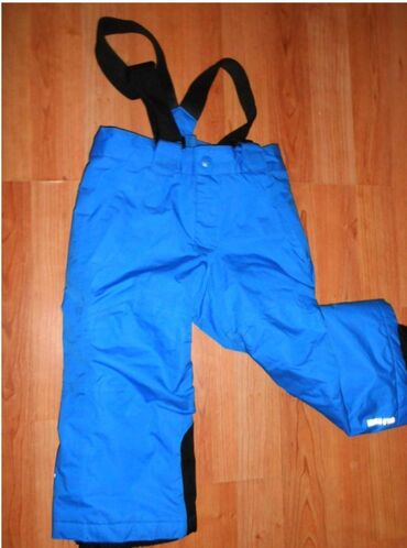 Jakne, kaputi i prsluci: Ski pantalone za decu od 0 do 6 godina

cena od 900 do 2000 din — 20