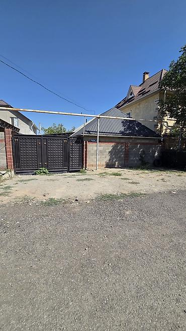 Продажа коттеджей и домов: ⚠️Срочно продаётся Дом 📍Ак- Ордо 1 📍Ахунбаева/ Алыкулова ✔️Дом 75м² — 1