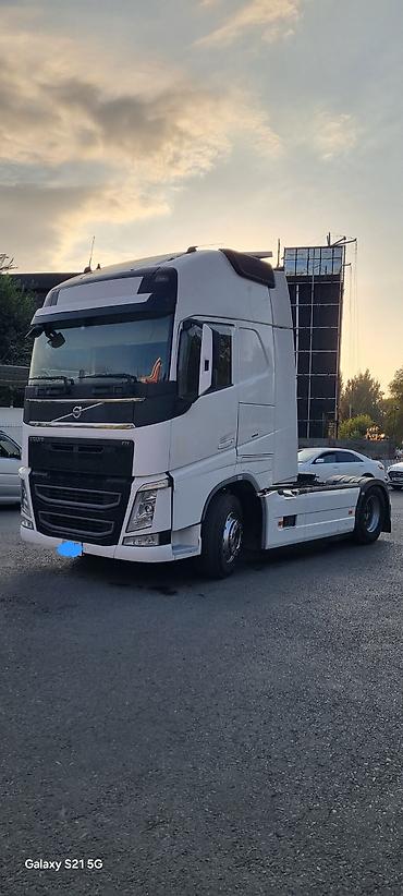 Volvo: Сүйрөгүч, Volvo, Прицепсиз — 4