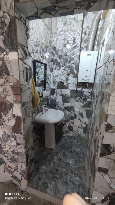 Həyət evləri və villaların satışı: Binə 4 otaqlı, 100 kv. m, Təmirsiz — 4