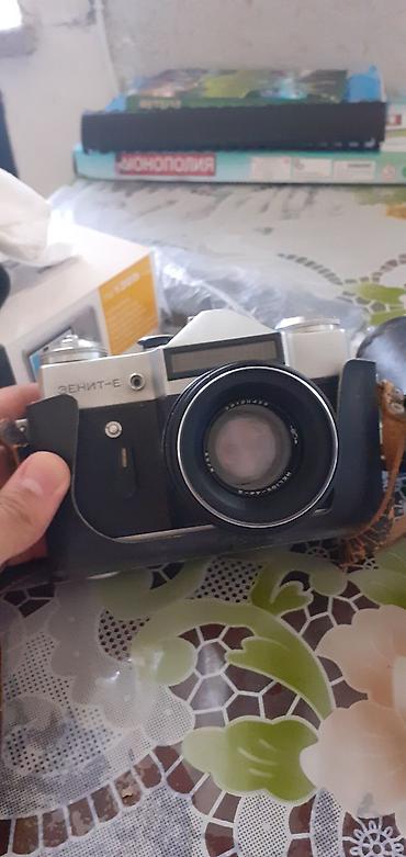 Zenit-E 35mm film fotoaparatı - Mexaniki SLR (tək obyektivli güzgülü)