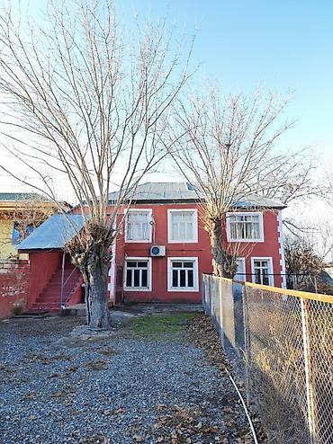 Həyət evləri və villalar: 6 otaqlı, 160 kv. m, Orta təmir — 2