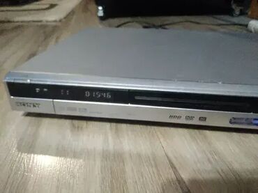 DVD i Blu-ray plejeri: Sony RDR-HX710 – DVD i snimač sa Hard diskom (160 GB) Sony RDR-HX727– — 13