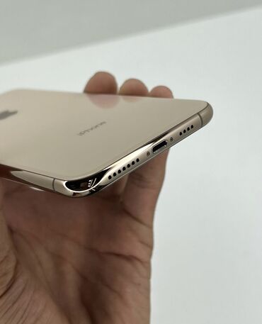 Apple iPhone: IPhone Xs Max, Б/у, 256 ГБ, Серебристый, Зарядное устройство, Чехол, Кабель, 80 %