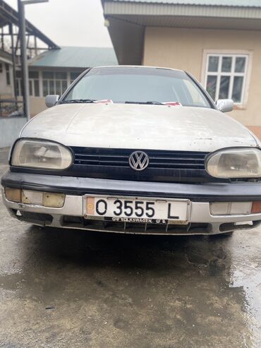 Volkswagen: Volkswagen Golf: 1992 г., 1.8 л, Механика, Бензин
