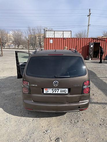 Volkswagen: Volkswagen Touran: 2018 г., 1.6 л, Механика, Бензин, Минивэн — 5