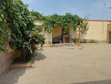 Həyət evləri və villaların satışı: --- Qovsan qəsəbəsində 4 otaqlı həyət evi 💰 Qiymət: 85 000 AZN — 12