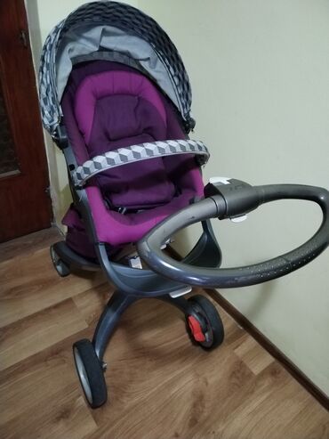 Kolica za bebe: Na prodaju Stoke kolica u odlicnom stanju. 2u1 su, i poseduju jos