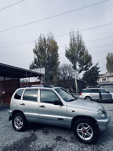 ка пят: Chevrolet Niva: 2008 г., 1.7 л, Механика, Бензин, Внедорожник — 1