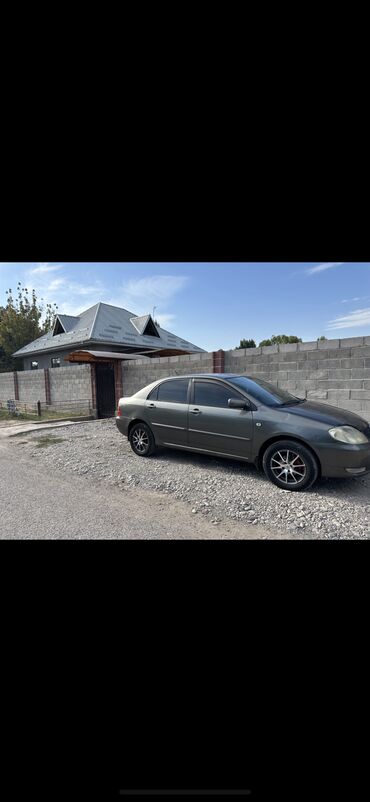 королла 2004: Toyota Corolla: 2004 г., 1.4 л, Механика, Бензин, Седан