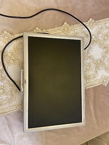 kampüterlər: Acer LCD monitor - Ekran ölçüsü: təxminən 17–19 düym (şəkillərə — 1