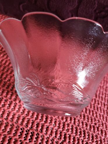 Kuhinjski setovi: Cinije nove,vintaz za poslastice. Komada 3 u ceni. cinije imaju rad — 6