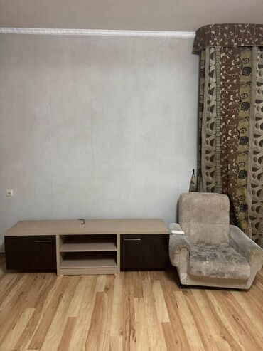 Другая техника для кухни: Продам Диван с 2 креслами. Кровать с матрасом и 2 тумбы в комплекте — 1