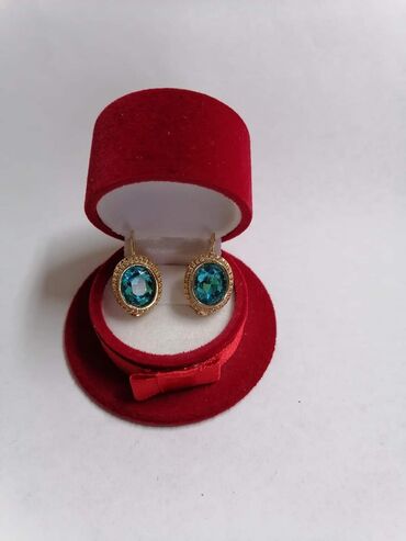 Minđuše: Cena:900din — 10