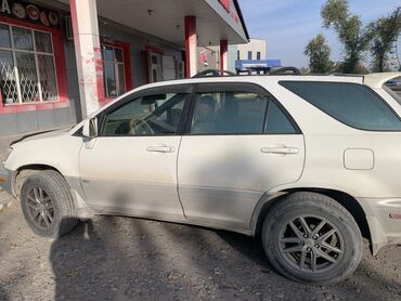срочно продаю в связи с переездом: Lexus RX: 2001 г., 3 л, Автомат, Бензин, Кроссовер