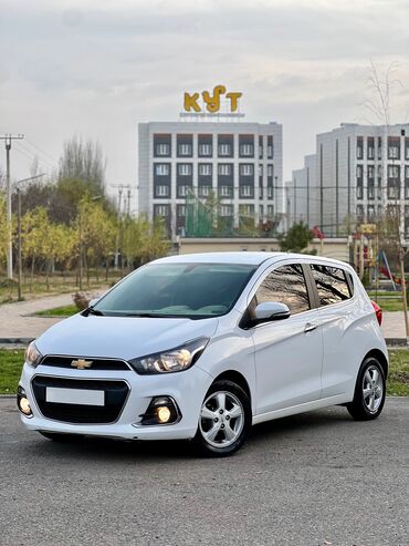 Chevrolet: Chevrolet Spark: 2017 г., 1 л, Бензин, Седан