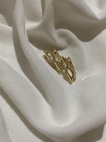 Наборы украшений: Набор колец из металла в золотистом и розово‑золотистом тоне. В — 10